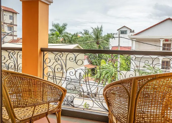 Den Totonou Hotel