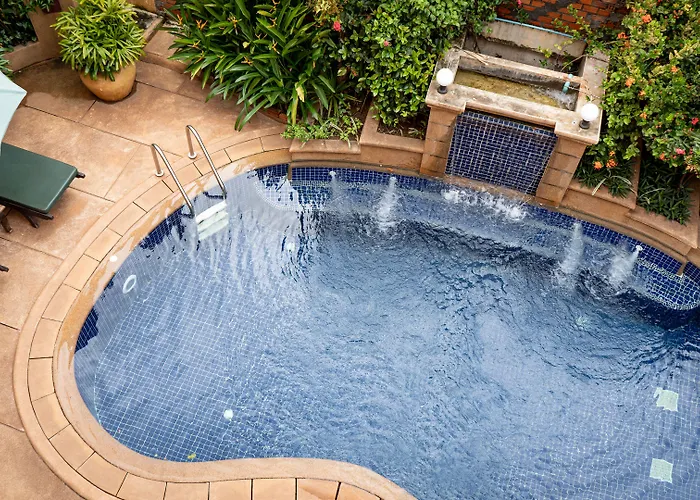 Den Totonou Hotel 3*